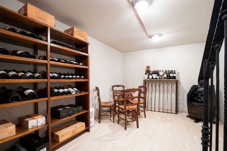 Photo of property in 8 Wood Lane, Fendalton, Christchurch, 8014