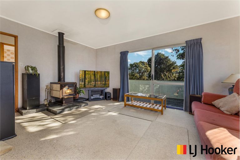 Photo of property in 22 Adel Place, Weymouth, Auckland, 2103