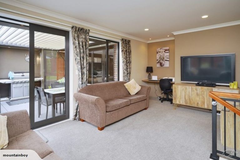 Photo of property in 36 Titirangi Crescent, Parklands, Christchurch, 8083