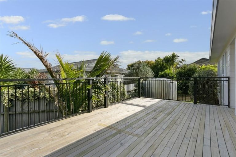 Photo of property in 33 Childers Road, Ranui, Auckland, 0612