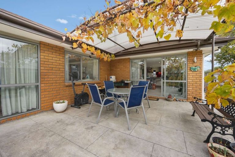 Photo of property in 3 Tararua Crescent, Carterton, 5713