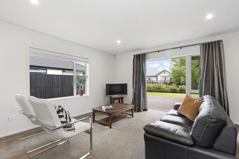 Photo of property in 28 Parklea Avenue, Halswell, Christchurch, 8025