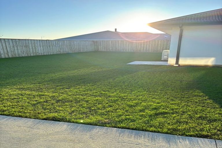 Photo of property in 98 Brenley Drive, Rolleston, 7614