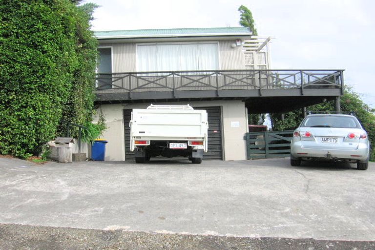 Photo of property in 17 Isobel Road, Greenhithe, Auckland, 0632