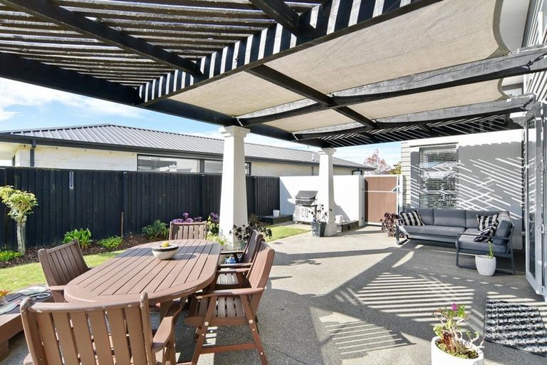 Photo of property in 9 Churchill Drive, Rangiora, 7400