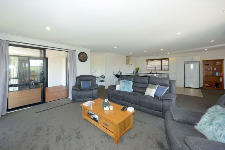 Photo of property in 9 Seaward Street, Pegasus, 7612