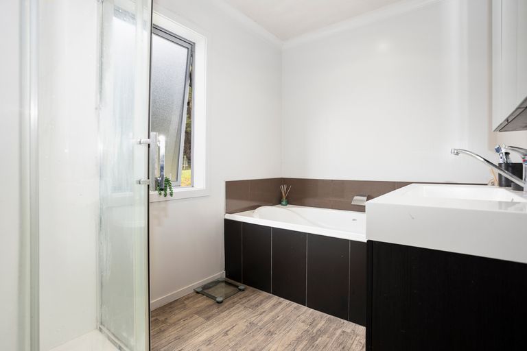 Photo of property in 50 Mcmillan Street, Tisbury, Invercargill, 9877