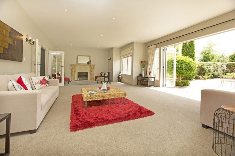 Photo of property in 246 State Highway 16, Kumeu, 0892