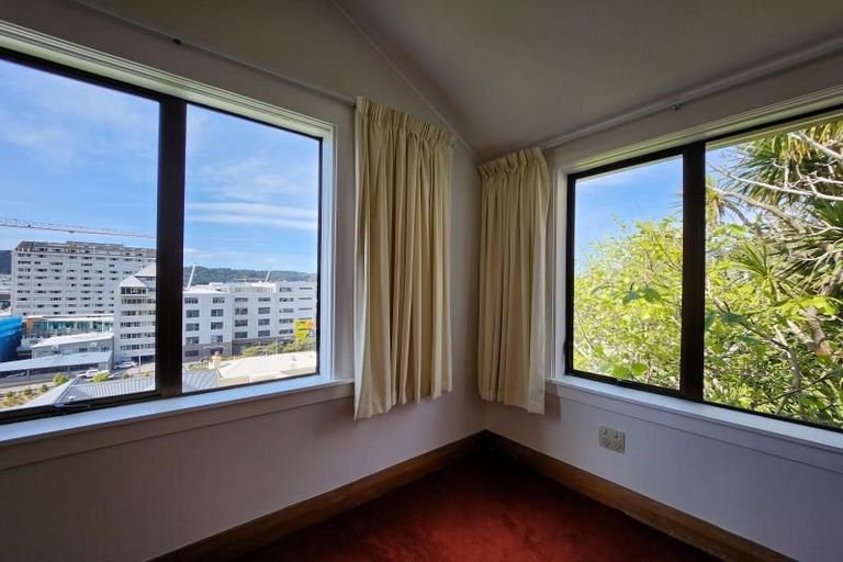Photo of property in 325a The Terrace, Te Aro, Wellington, 6011
