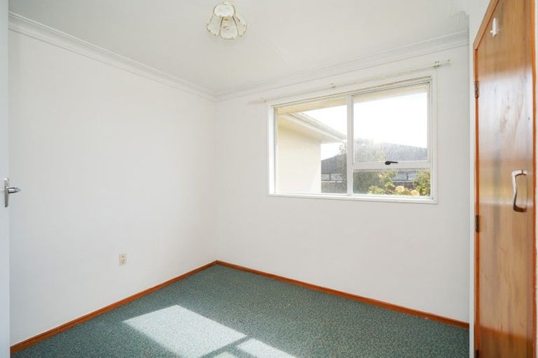 Photo of property in 17 Paisley Street, Kew, Invercargill, 9812