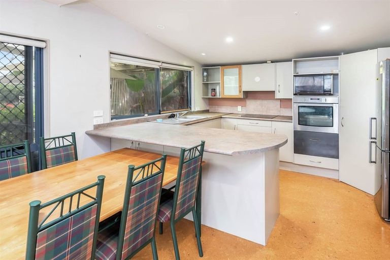 Photo of property in 1 The Esplanade, Eastern Beach, Auckland, 2012