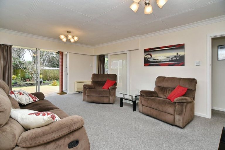Photo of property in 2/97 Roberta Drive, Somerfield, Christchurch, 8024