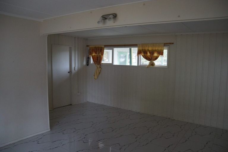 Photo of property in 1 Cashmere Place, Glenfield, Auckland, 0629