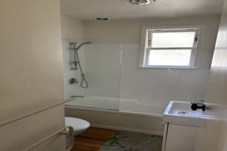 Photo of property in 280 Riverhead Road, Riverhead, Kumeu, 0892