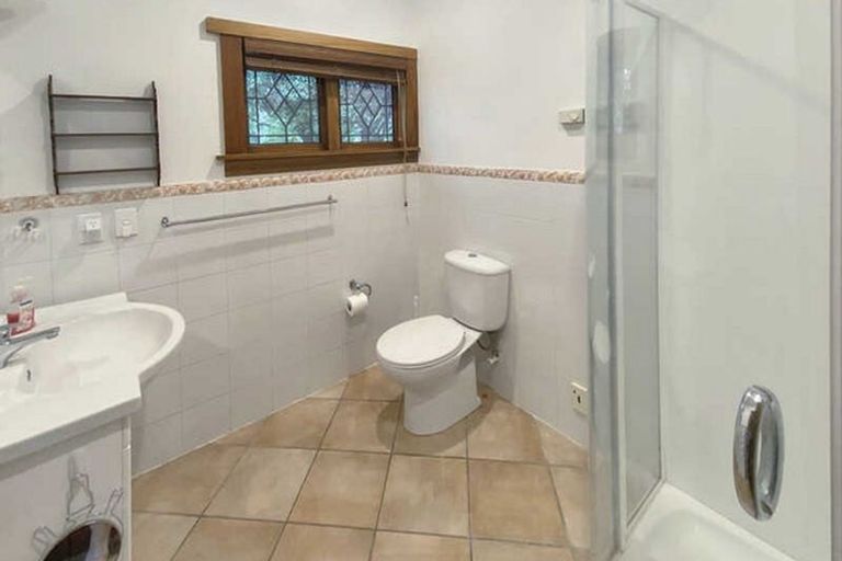 Photo of property in 4 Thorrington Road, Cashmere, Christchurch, 8022