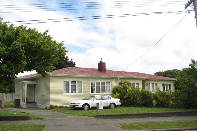 Photo of property in 2 Bray Street, Woolston, Christchurch, 8062