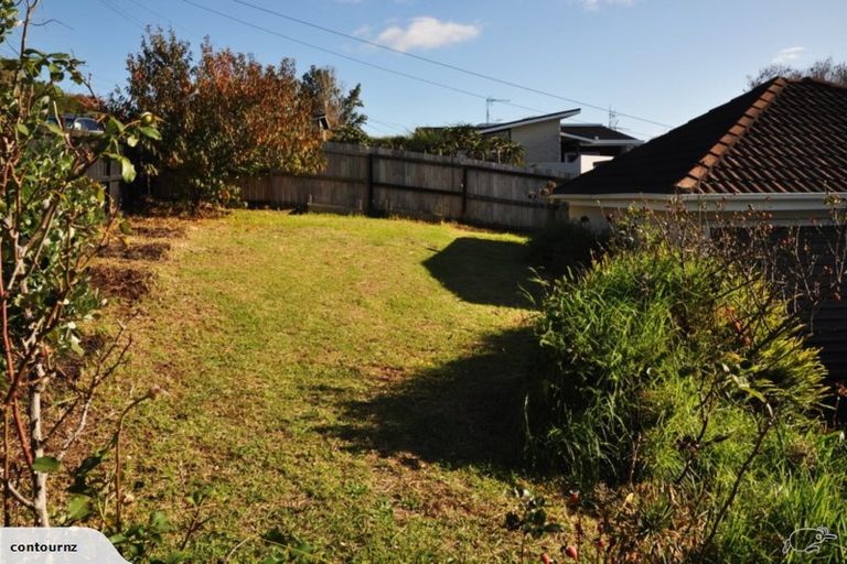 Photo of property in 1/9 Newhaven Terrace, Mairangi Bay, Auckland, 0630