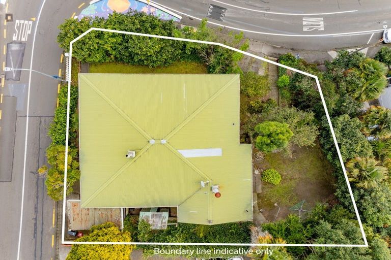 Photo of property in 65 Shakespeare Road, Bluff Hill, Napier, 4110