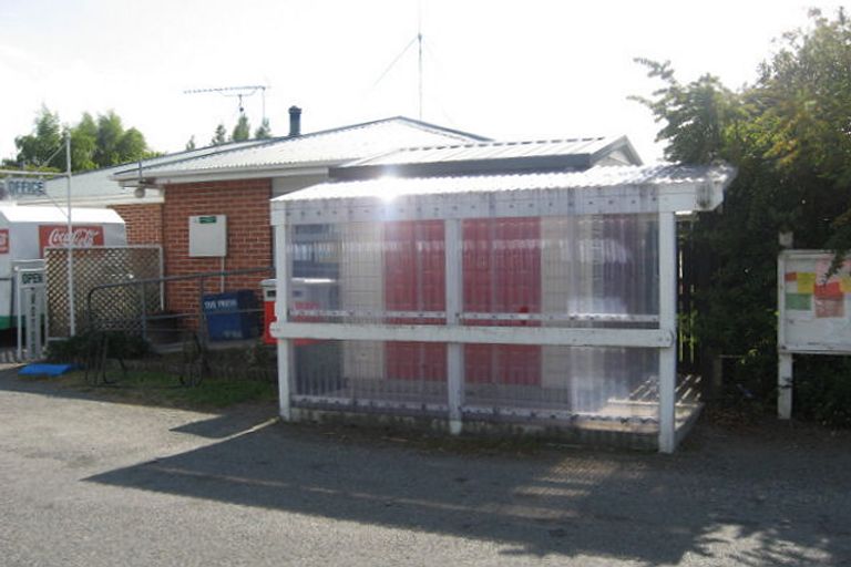 Photo of property in 18 Lucas Drive, Leithfield, 7481