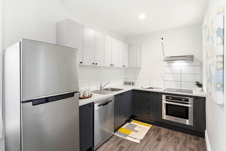 Photo of property in 17 Burns Street, South Dunedin, Dunedin, 9012