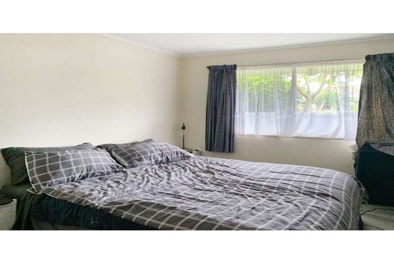 Photo of property in 39 Saint Annes Street, Levin, 5510