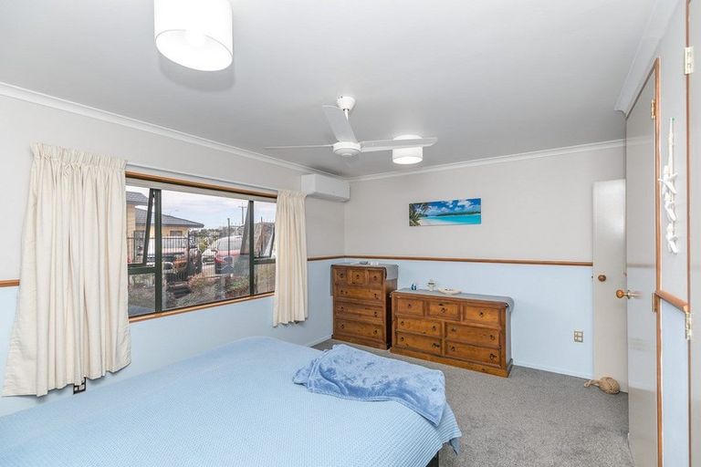 Photo of property in 64 Dixon Road, Glenview, Hamilton, 3206