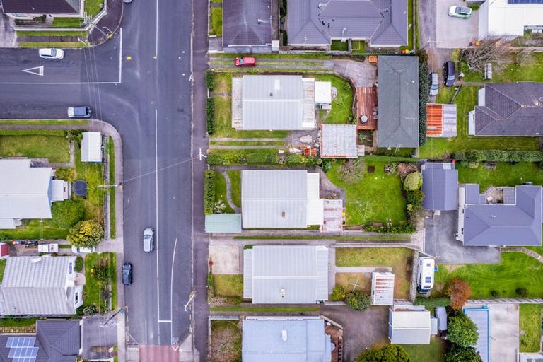 Photo of property in 25 Paynters Avenue, Strandon, New Plymouth, 4312