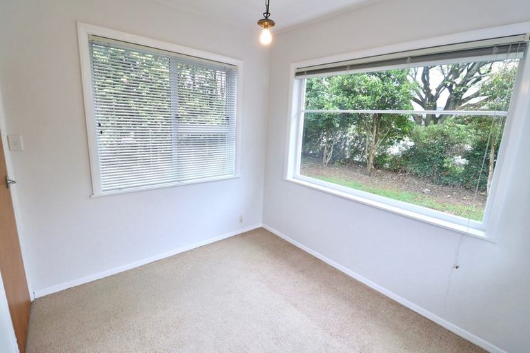 Photo of property in 10 Naenae Road, Naenae, Lower Hutt, 5011