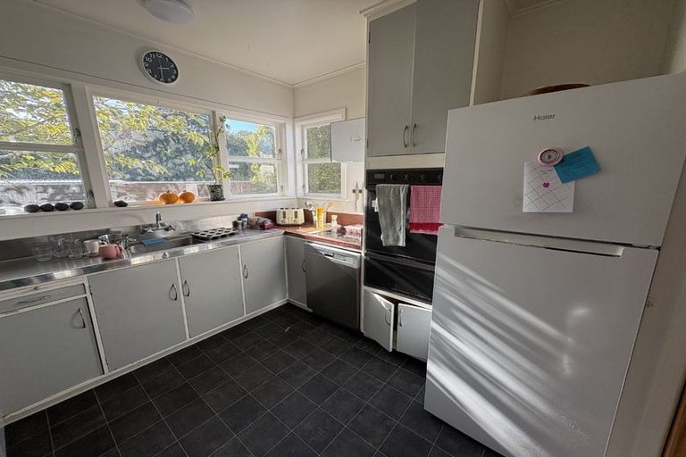 Photo of property in 17 Bedford Grove, Kelson, Lower Hutt, 5010