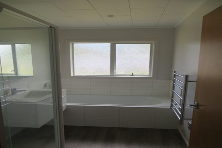 Photo of property in 1/7 Miro Street, New Lynn, Auckland, 0600