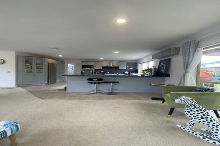 Photo of property in 12 Maybole Drive, Flat Bush, Auckland, 2016