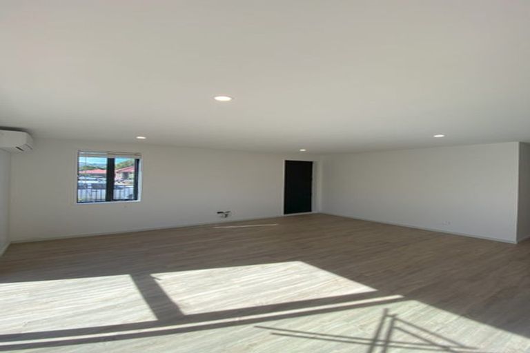 Photo of property in 2/45 Evesham Crescent, Spreydon, Christchurch, 8024