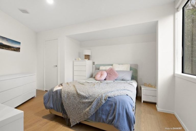 Photo of property in 34 Sheridan Terrace, Johnsonville, Wellington, 6037