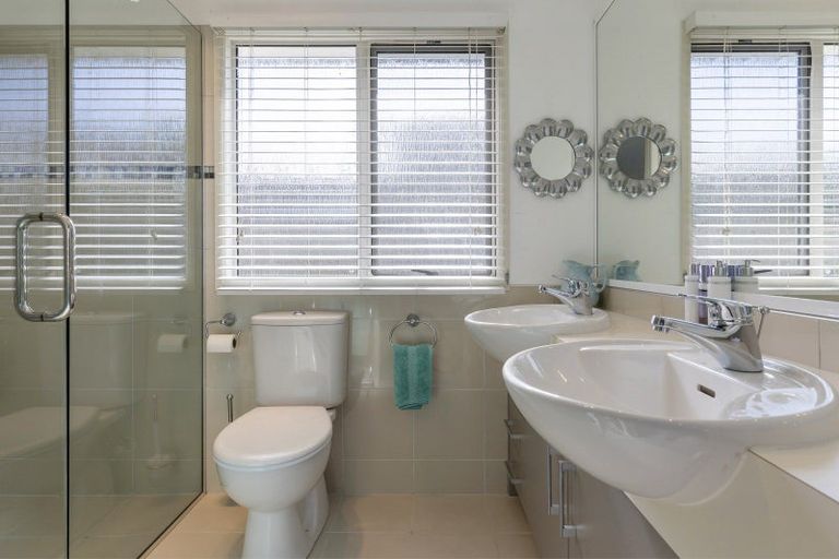 Photo of property in 17 Acacia Bay Road, Nukuhau, Taupo, 3330