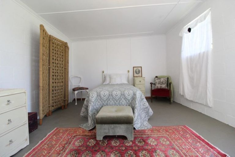 Photo of property in 4 Moorhouse Street, Waimate, 7924