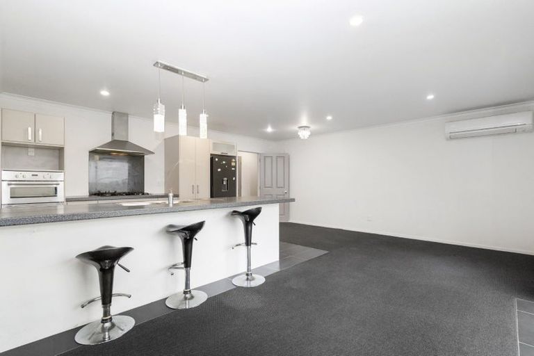 Photo of property in 10 Raddington Way, Huntington, Hamilton, 3210