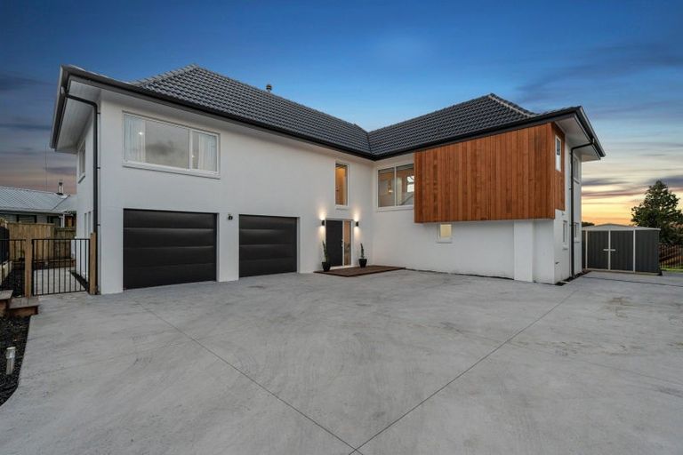 Photo of property in 61 Links View Drive, Omokoroa, 3114