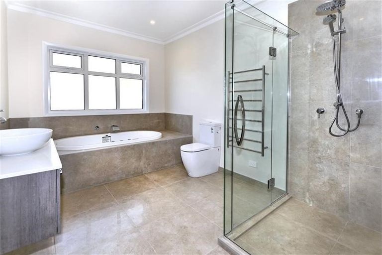 Photo of property in 62 Stapletons Road, Richmond, Christchurch, 8013