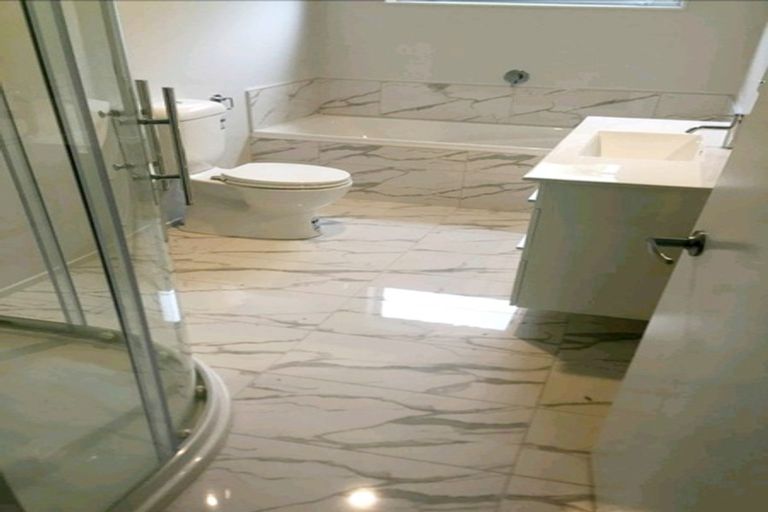 Photo of property in 43 Melksham Drive, Churton Park, Wellington, 6037