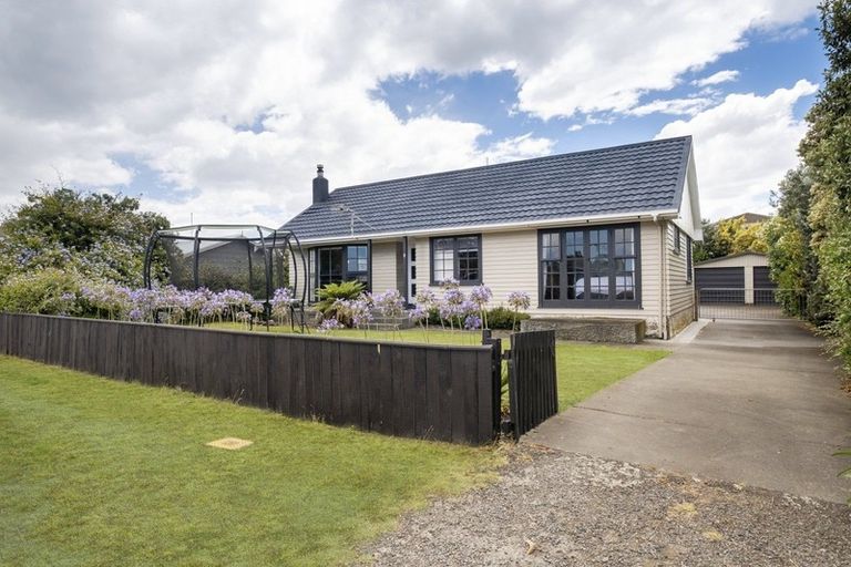 Photo of property in 8 East Road, Haumoana, 4102