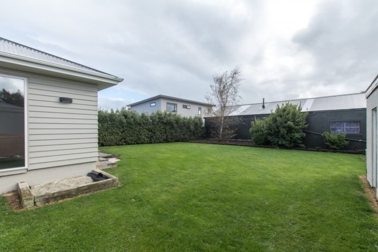 Photo of property in 28 Prince Street, Winton, 9720