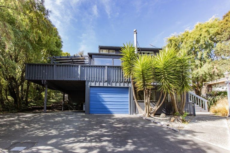 Photo of property in 9 Shalamar Drive, Cashmere, Christchurch, 8022