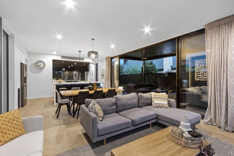 Photo of property in 18 Clissold Street, Merivale, Christchurch, 8014