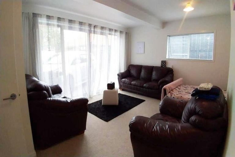 Photo of property in 1/12 Speedy Crescent, Hillcrest, Auckland, 0627