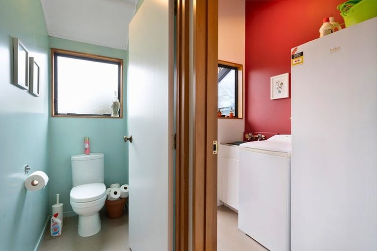 Photo of property in 1/24 Blacklock Avenue, Henderson, Auckland, 0612