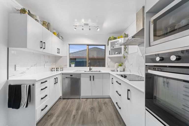 Photo of property in 18a Sunnyside Crescent, Papatoetoe, Auckland, 2025