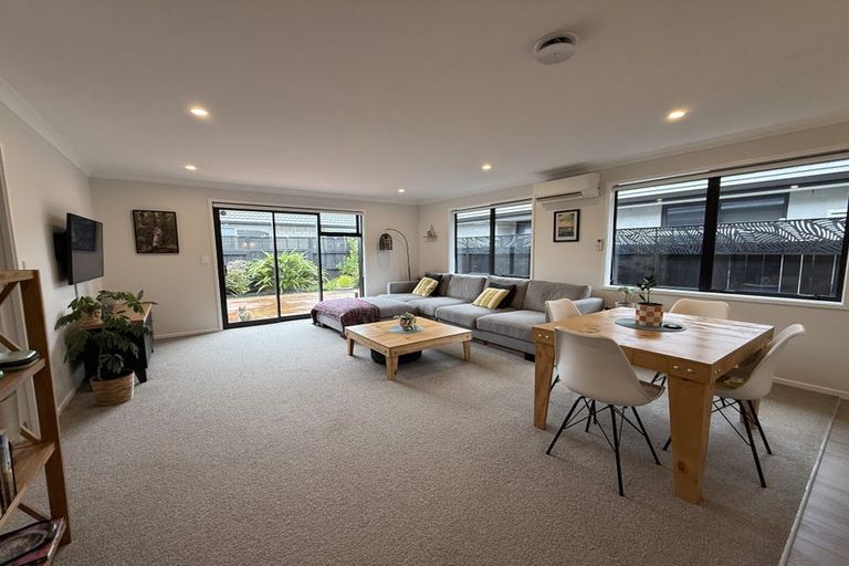 Photo of property in 51 Hills View Drive, Papamoa, 3118