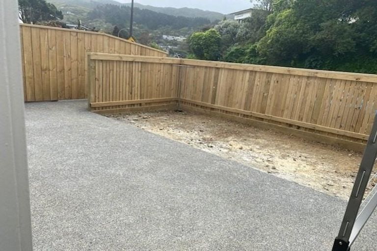 Photo of property in 28b Collins Avenue, Tawa, Wellington, 5028