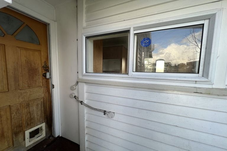 Photo of property in 25 Marewa Street, Te Atatu South, Auckland, 0610