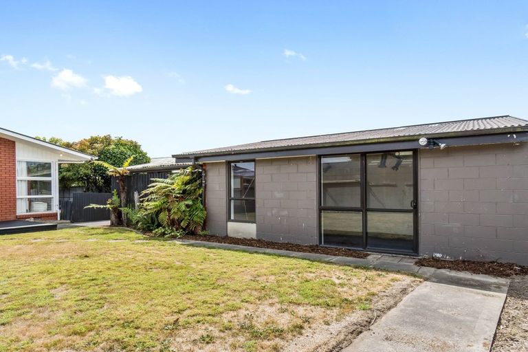 Photo of property in 35 Palmers Road, New Brighton, Christchurch, 8083